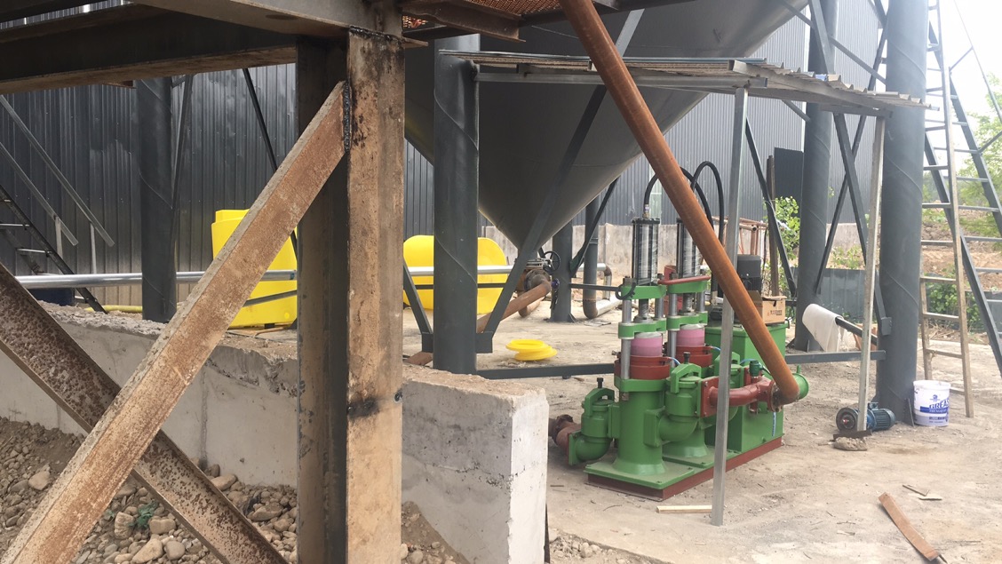 洗沙行業柱塞泥漿泵-進料泵.jpg 洗沙行業柱塞泥漿泵-進料泵.jpg